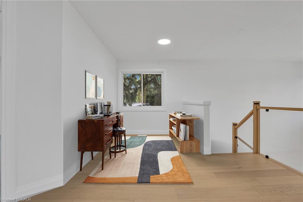 386 Southcote Road Property Photo 7