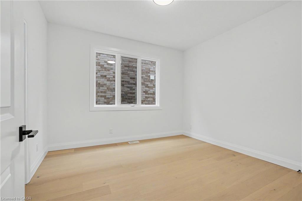 386 Southcote Road Property Photo 10