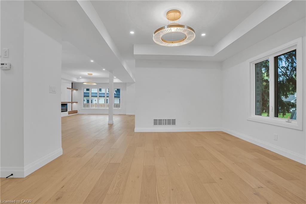386 Southcote Road Property Photo 13