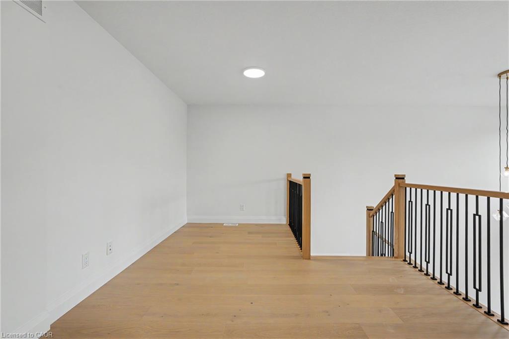 386 Southcote Road Property Photo 21