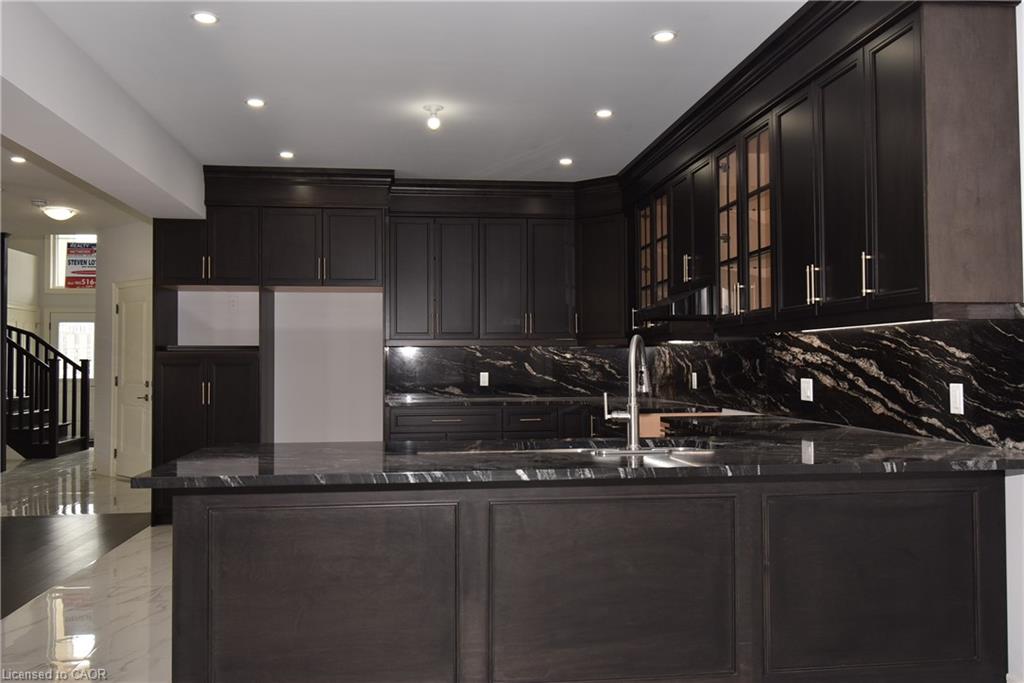 64 Alexsia Street Property Photo 4
