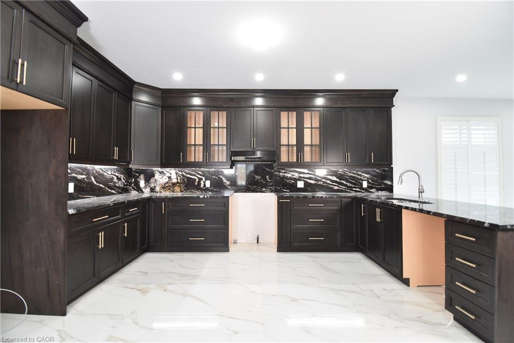 64 Alexsia Street Property Photo 6