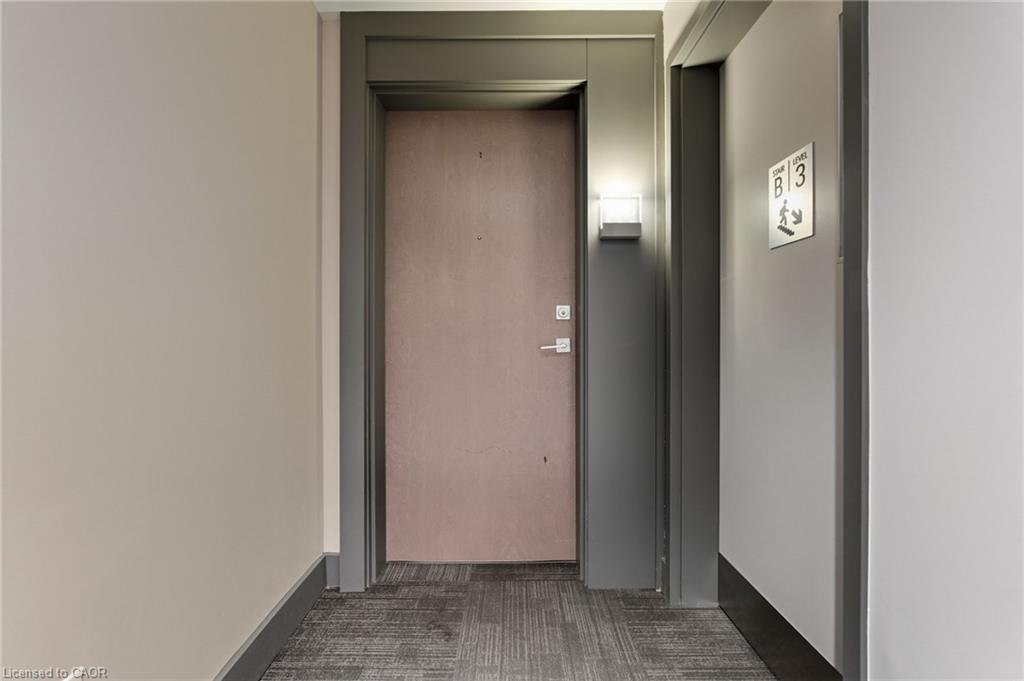 308-455 Charlton Avenue E Property Photo 6