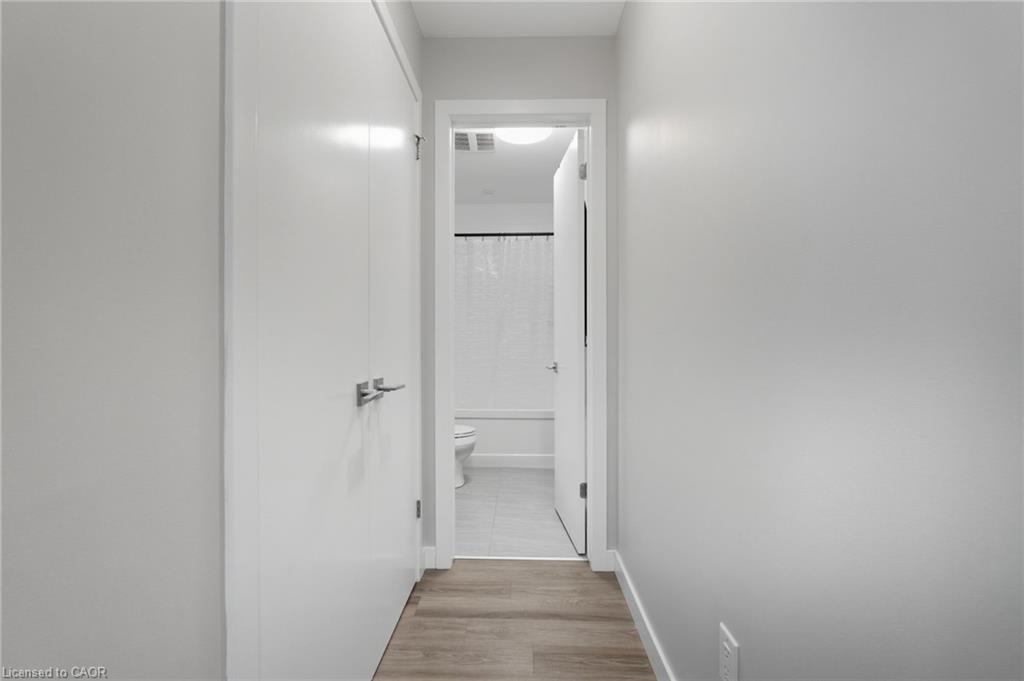 308-455 Charlton Avenue E Property Photo 19