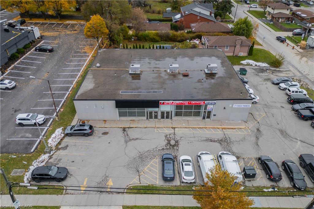 4-1050 Upper James Street Property Photo 24