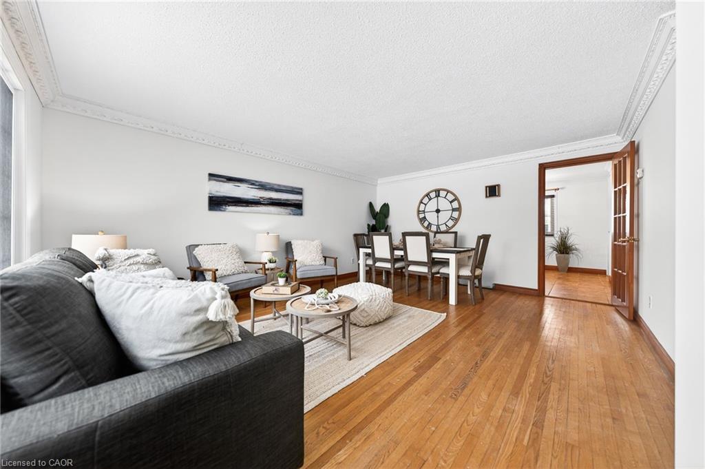 614 Elgin Street N Property Photo 5