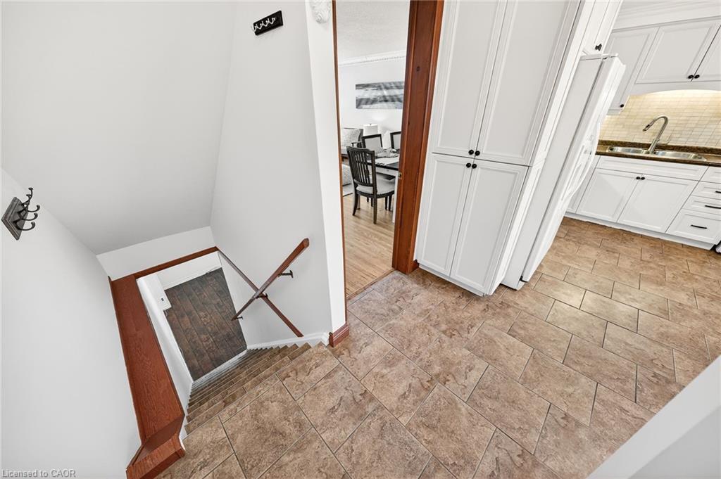 614 Elgin Street N Property Photo 15