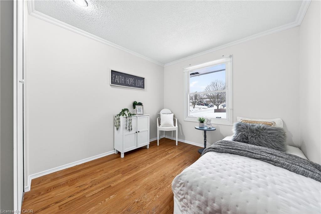 614 Elgin Street N Property Photo 23