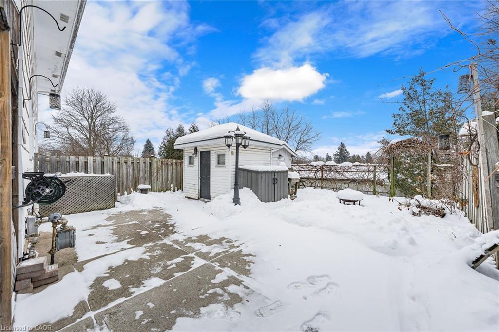 614 Elgin Street N Property Photo 31