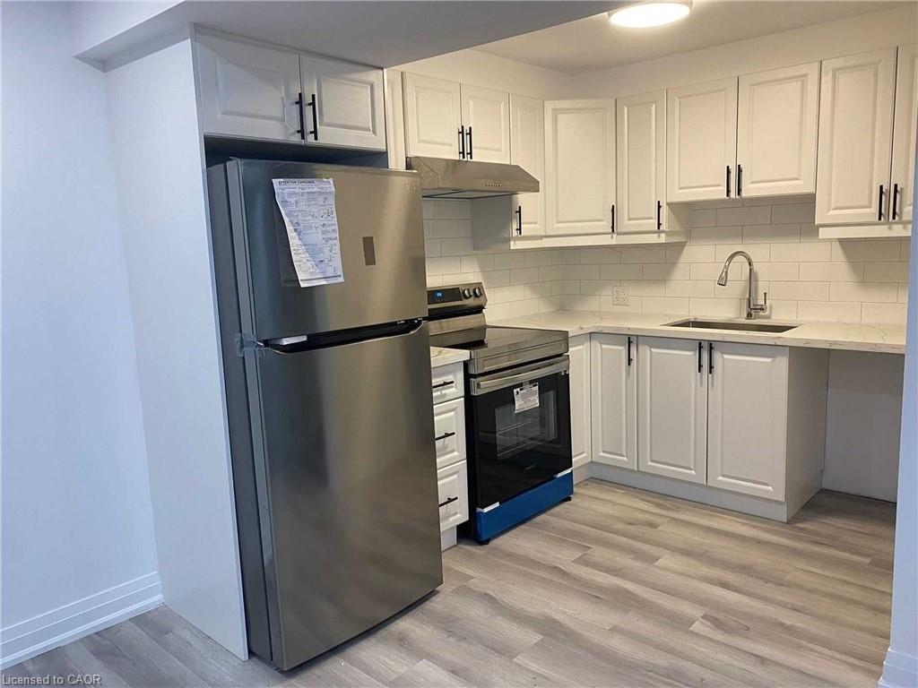1562 Upper Ottawa Street Property Photo 2