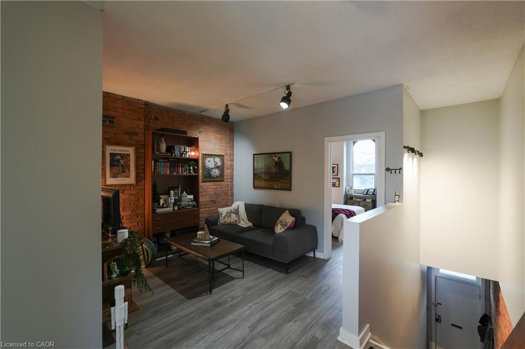 267-277 King William Street Property Photo 17
