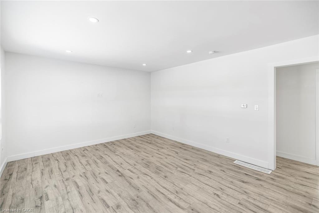 100 Green Mountain Road E Property Photo 7