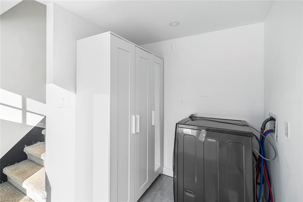 100 Green Mountain Road E Property Photo 21