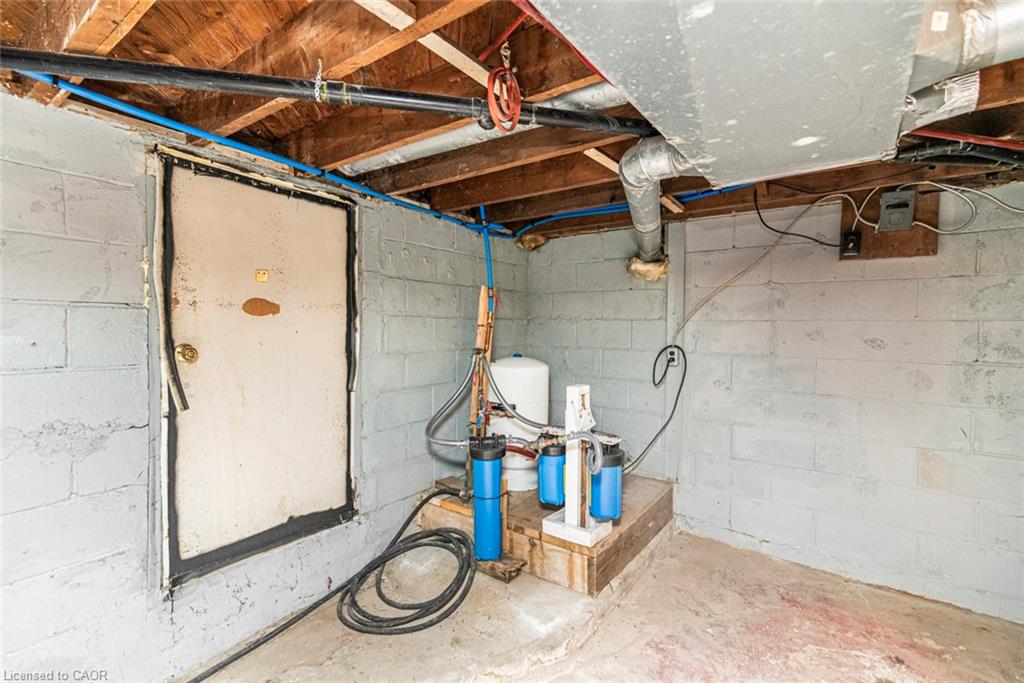 100 Green Mountain Road E Property Photo 34