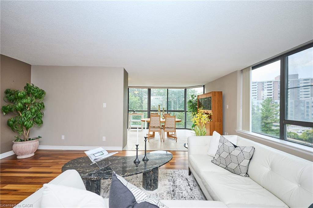 504-1240 Marlborough Court Property Photo 8