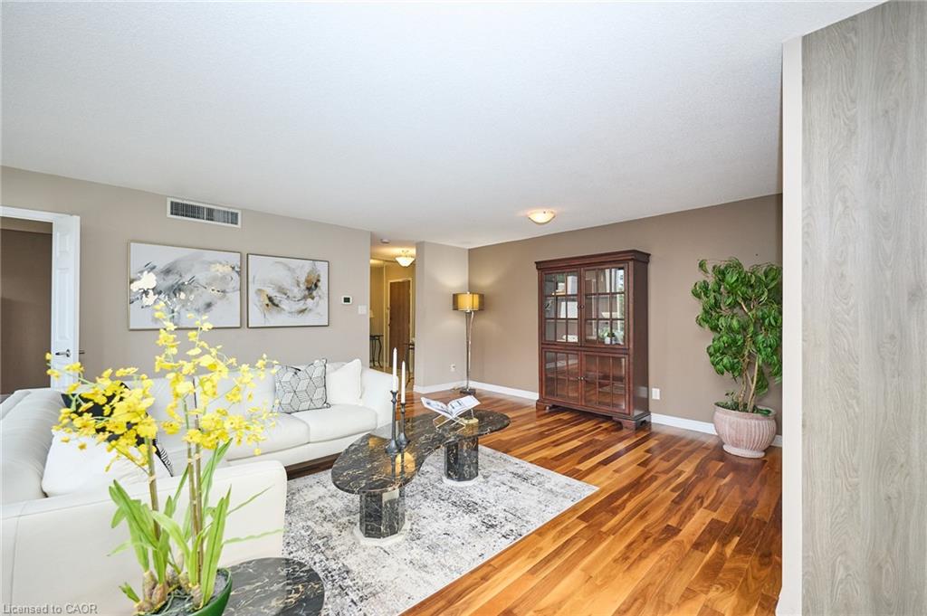504-1240 Marlborough Court Property Photo 11