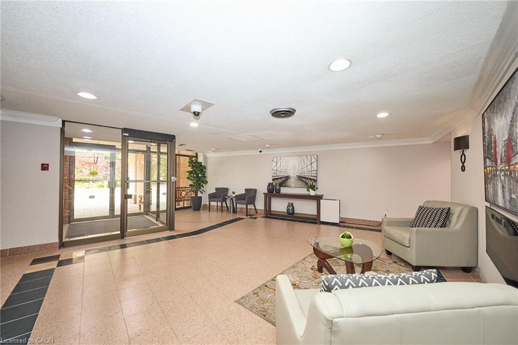 504-1240 Marlborough Court Property Photo 34