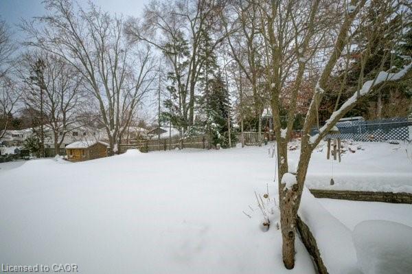 659 Gladstone Drive Property Photo 3