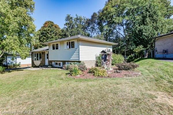 659 Gladstone Drive Property Photo 6