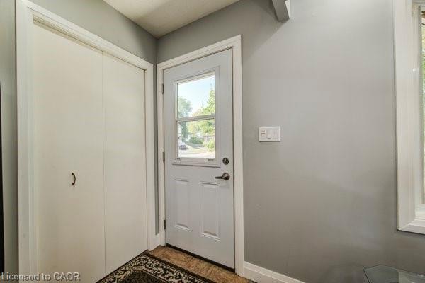 659 Gladstone Drive Property Photo 7