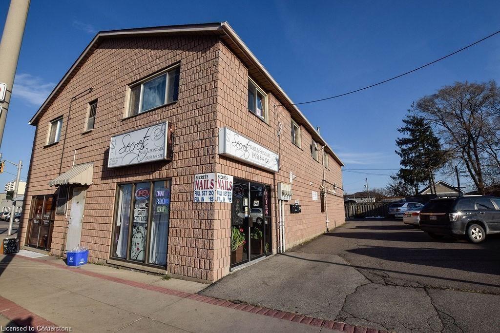 1-120 Parkdale Avenue N Property Photo 11