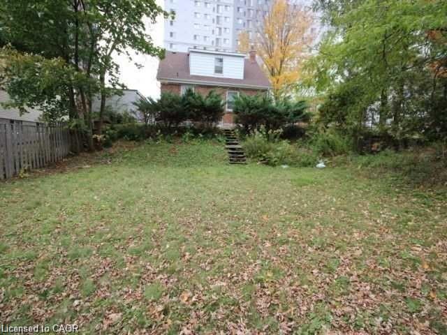 342 King Street N Property Photo 3