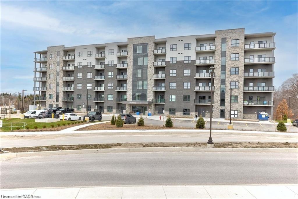 421-1100 Lackner Place Property Photo 1