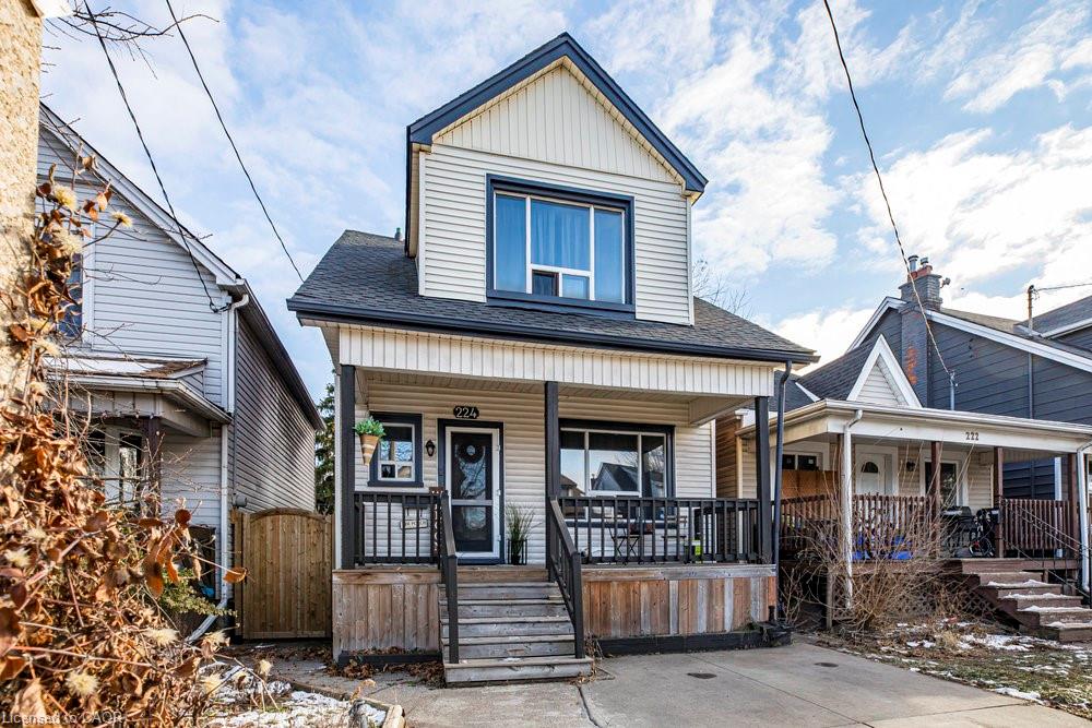224 Balmoral Avenue N Property Photo 1