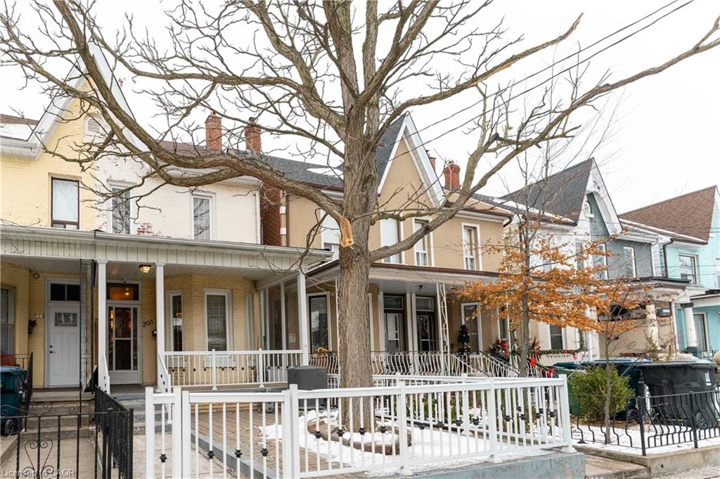 205 Markham Street Property Photo 1