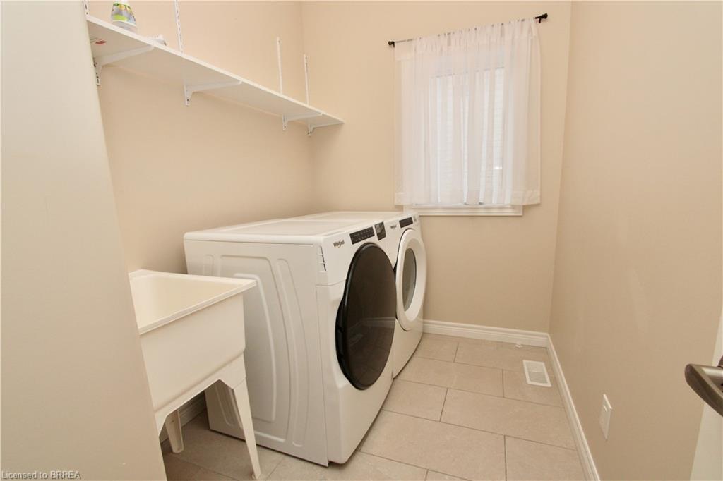 17 Masters Lane Property Photo 19