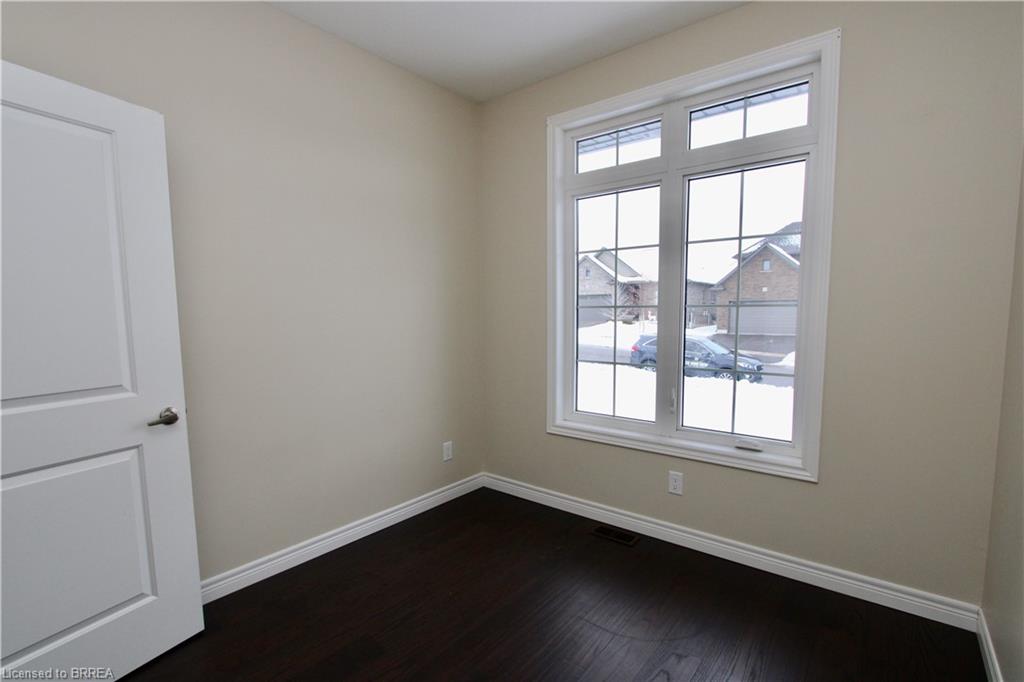 17 Masters Lane Property Photo 35