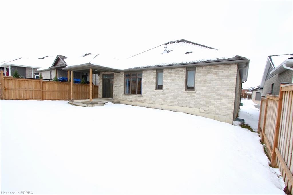 17 Masters Lane Property Photo 44