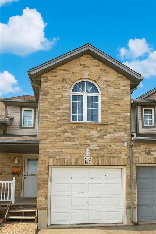 147 Activa Avenue Property Photo 1