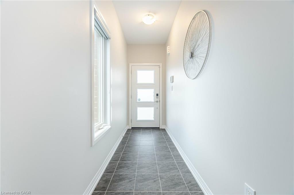 7381 Matteo Drive Property Photo 5