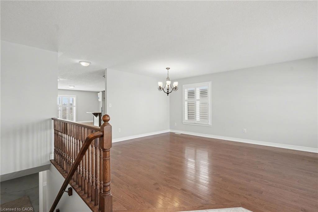 45 Helen Drive E Property Photo 4