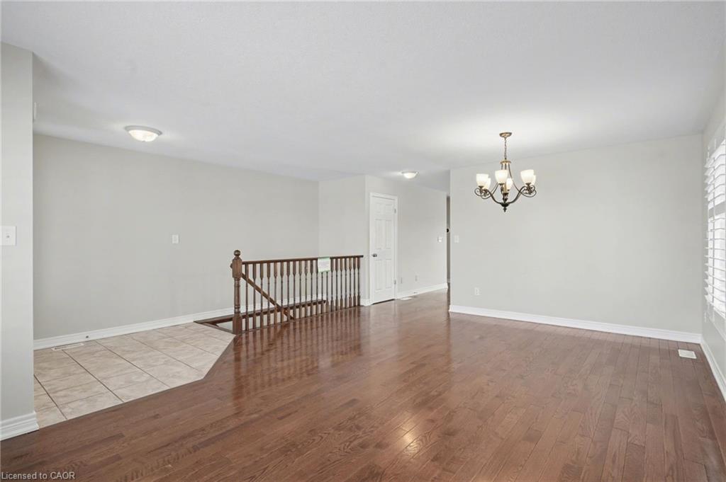 45 Helen Drive E Property Photo 5