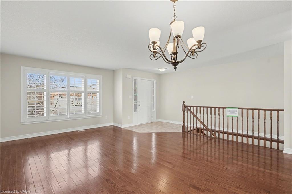 45 Helen Drive E Property Photo 6