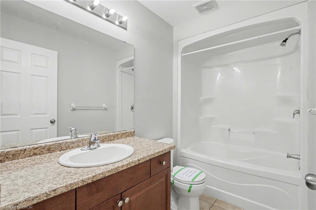 45 Helen Drive E Property Photo 14