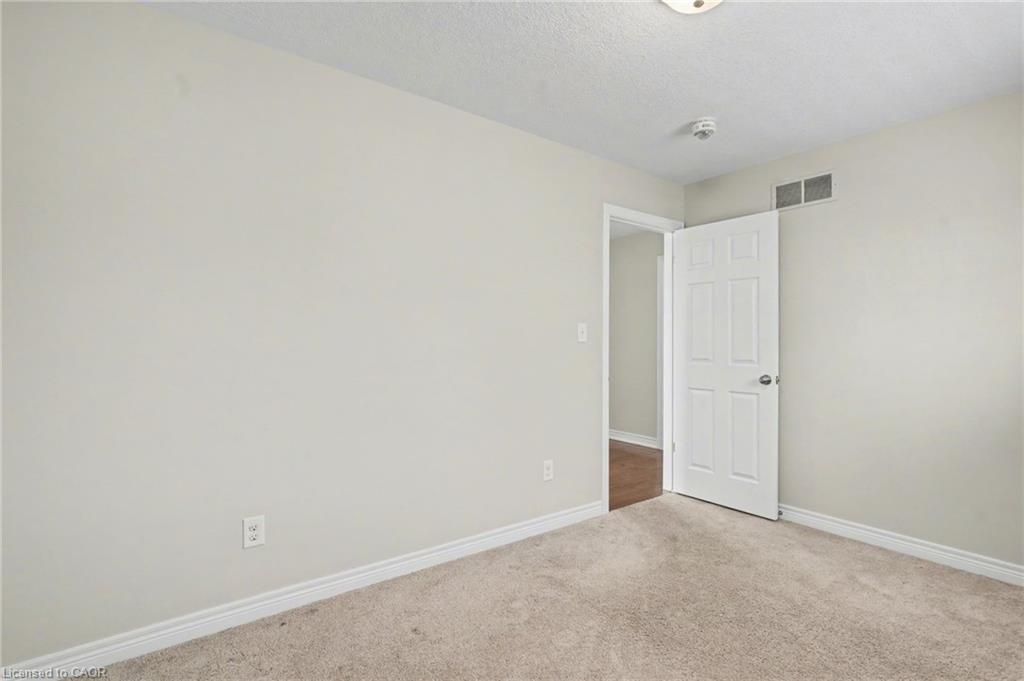 45 Helen Drive E Property Photo 17