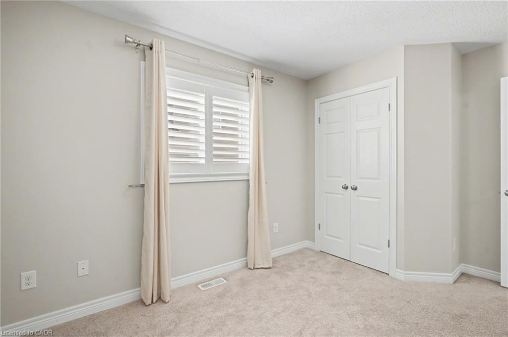 45 Helen Drive E Property Photo 19