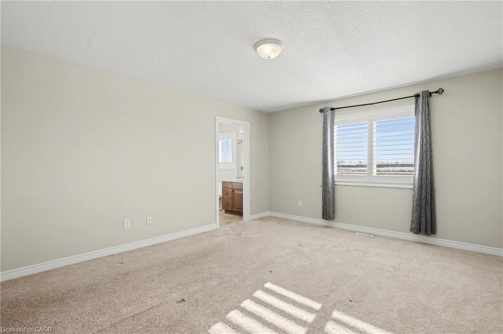 45 Helen Drive E Property Photo 24