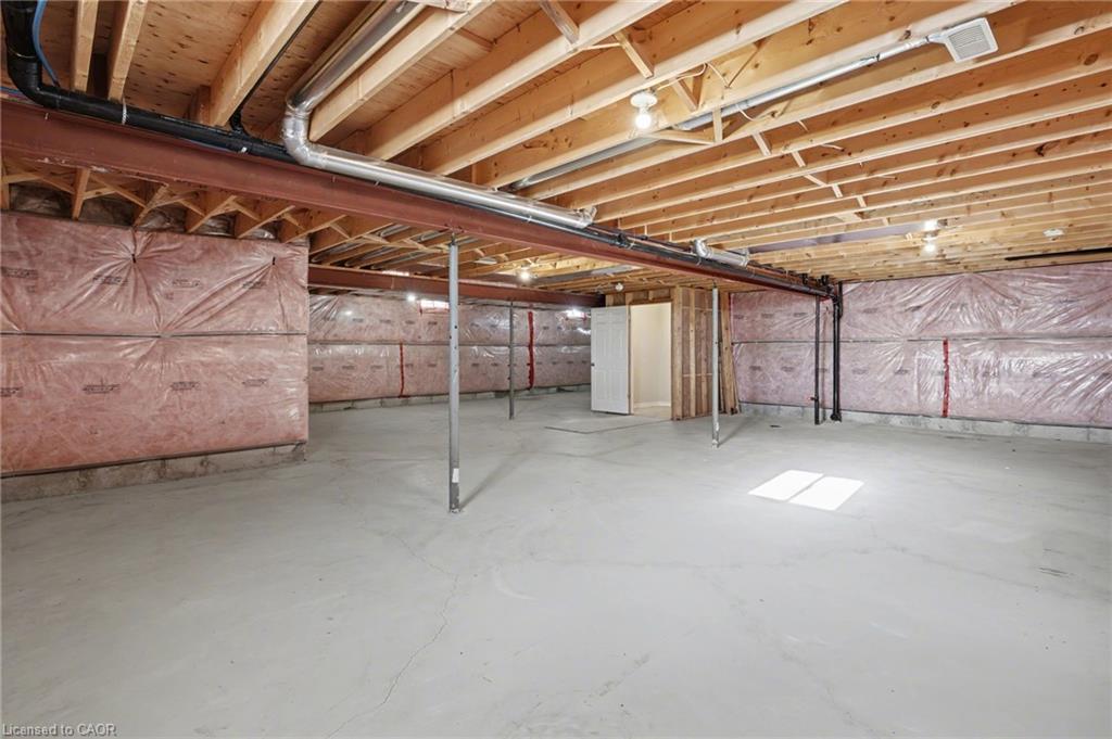 45 Helen Drive E Property Photo 30