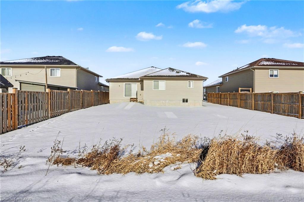 45 Helen Drive E Property Photo 38