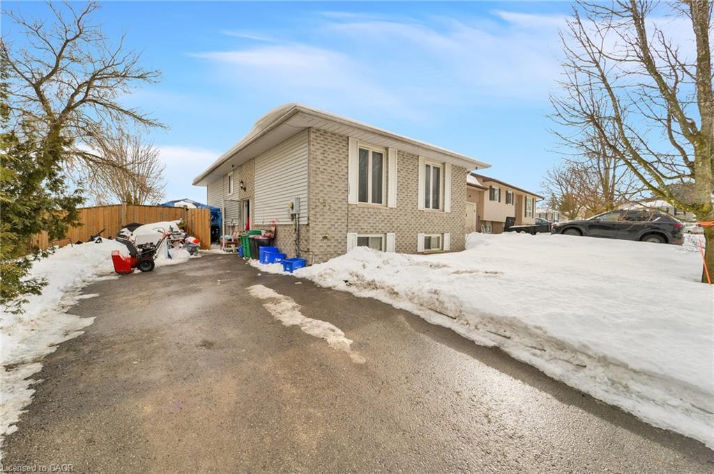 1337 Tudor Crescent