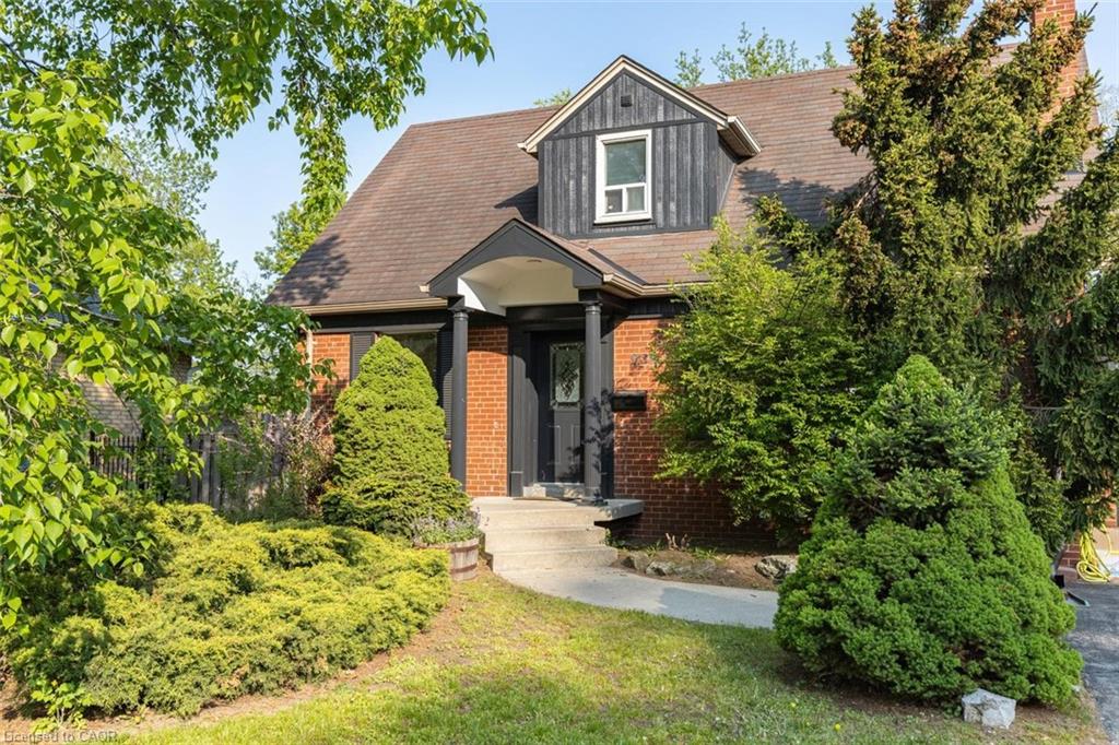 938 Henley Road Property Photo 3