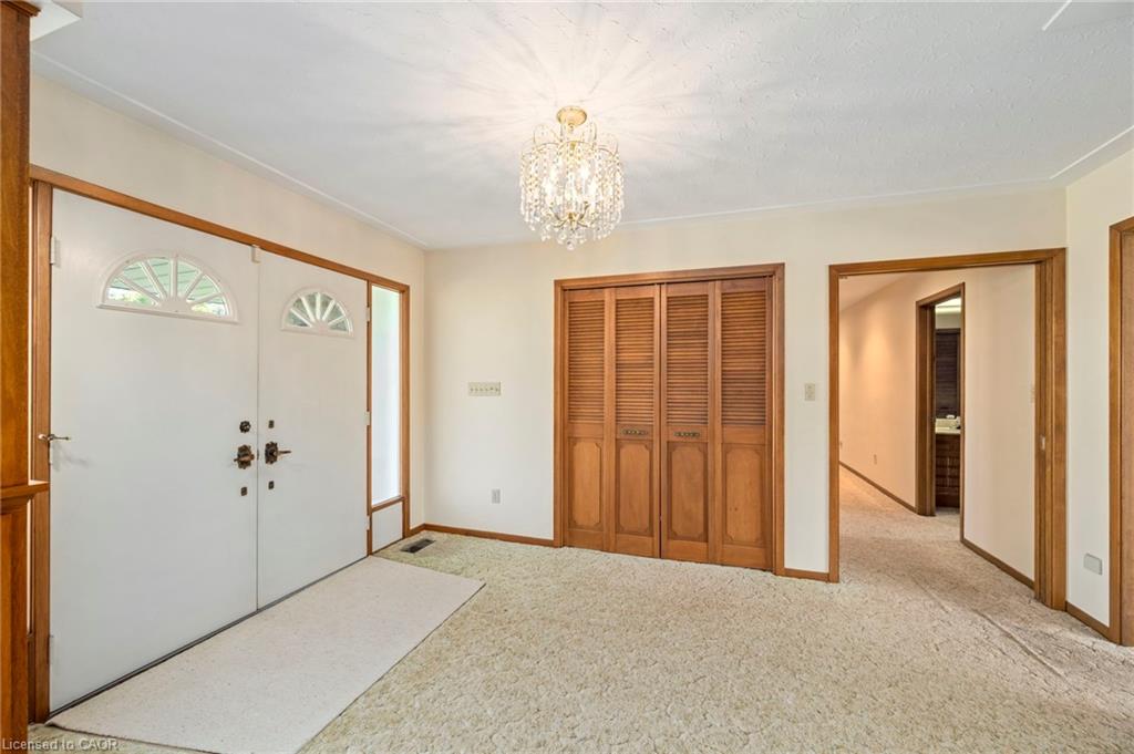 6828 Third Line Property Photo 33