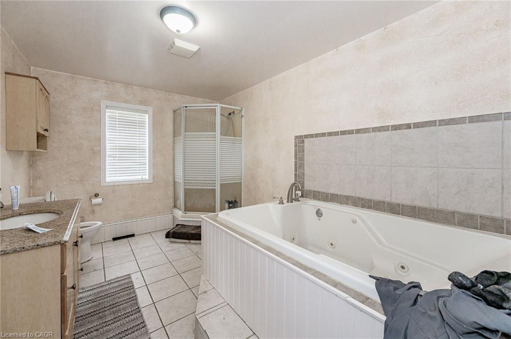 1388 Highway No. 6 N Property Photo 9