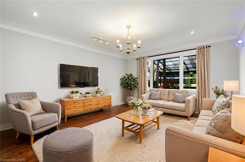 69 Hillview Road Property Photo 8