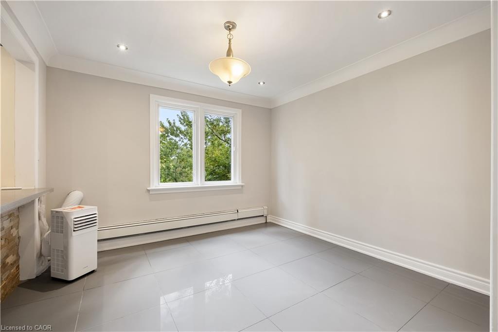 69 Hillview Road Property Photo 13