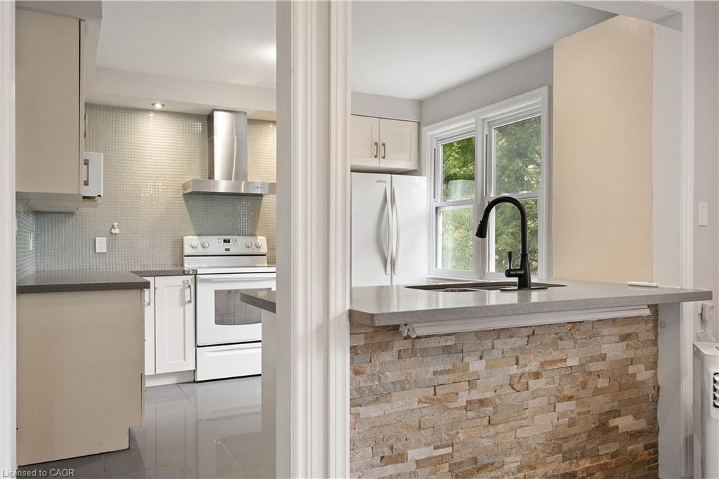 69 Hillview Road Property Photo 15